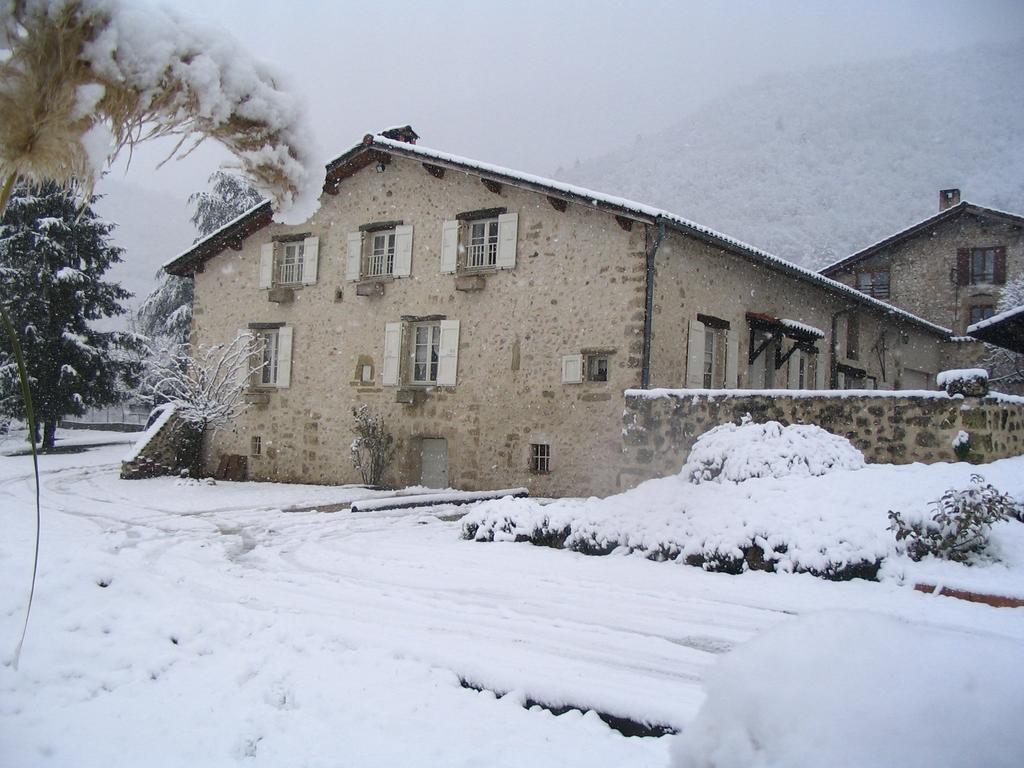 L'Estapade Des Tourelons Bed & Breakfast Saint Jean en Royans Bagian luar foto