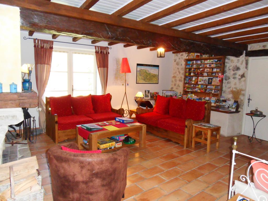 L'Estapade Des Tourelons Bed & Breakfast Saint Jean en Royans Bagian luar foto